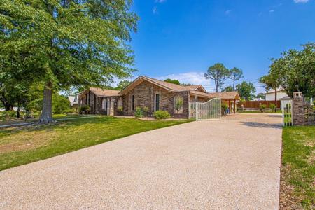 1209 Silverwood Trail