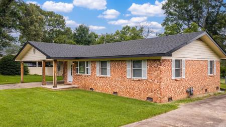 320 Indianhead Drive
