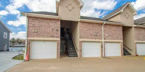 532 C6 Grand Point Drive