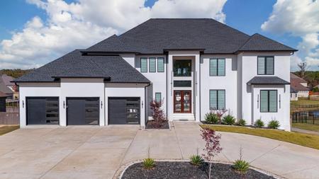 6560 Westminster