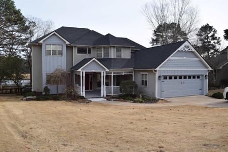 6 Masters Place