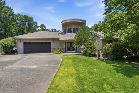 940 Huntington Circle