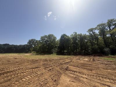 Lot 32 Up River