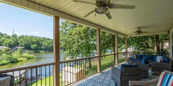 126 Southview Cir Circle