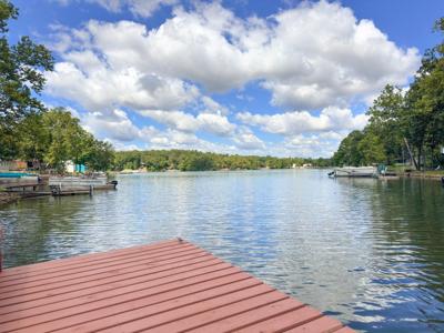 152 E Lakeshore Drive