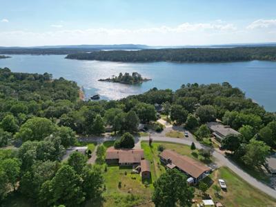 1721 Lakeshore Drive