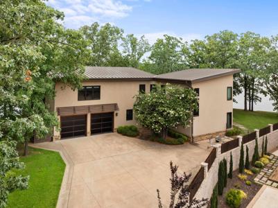 399 Housley Pt