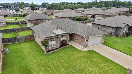 2429 Palisade Drive