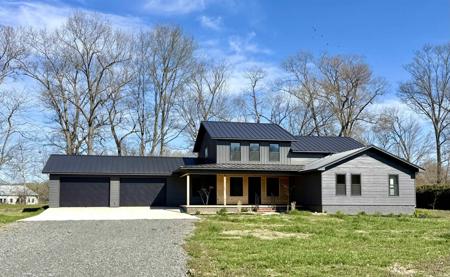 119 E River Drive