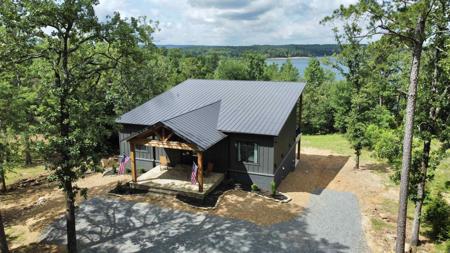 370 Island Shores Dr.