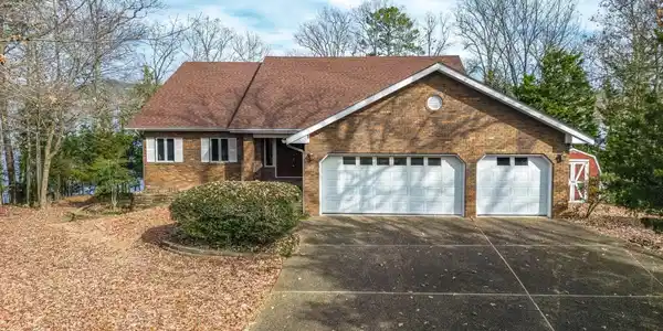 15 Galeon Lane