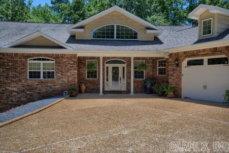3 Diania Lane
