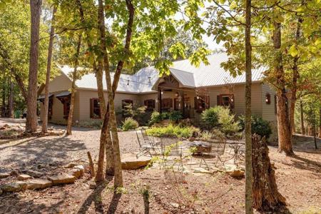10 Redtail Lane