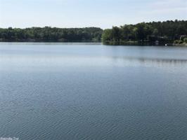 N Lakeshore