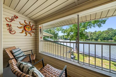 179 River Mill Ct