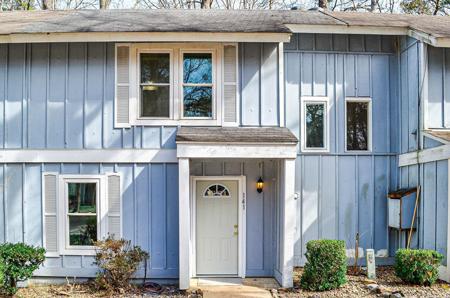 141 La Vista Lane