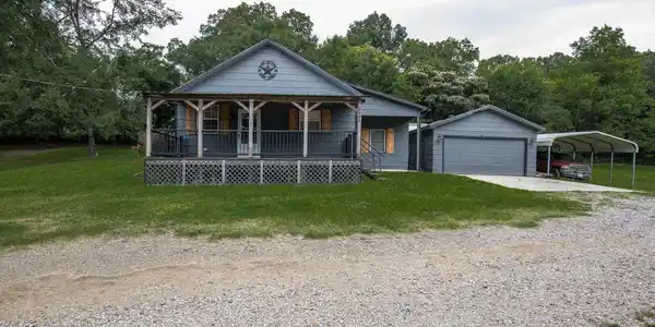 2608 Timberlake Dr