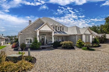 10 Linares Lane