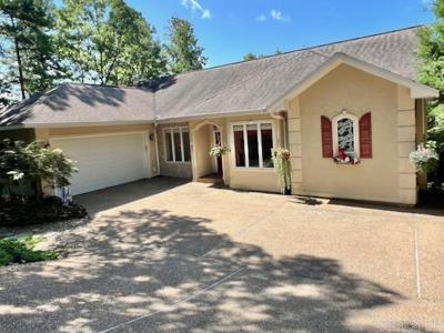 157 Cifuentes Way