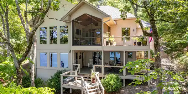 45 Saldana Way