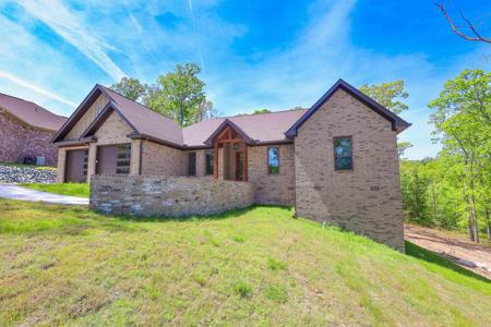171 Old Oak Trail