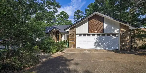 13 Narvaez Way