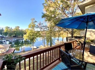 12 Calanas Ln