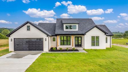 705 MOUND VIEW Drive