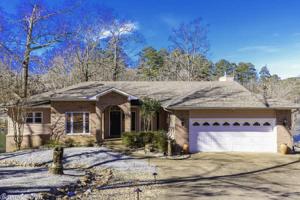 44 Arjona Way