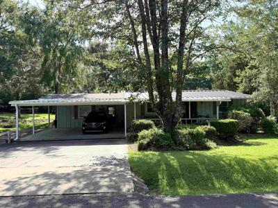 2500 Lakeview Drive