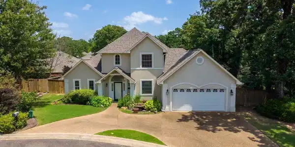 104 Garden View Circle