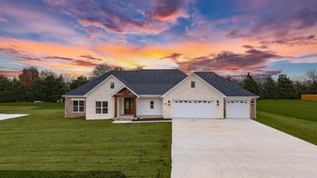 85 Emerald Lane