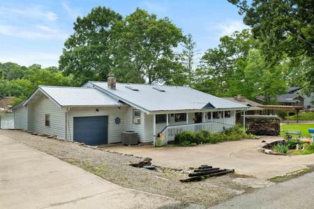 246 E Lakeshore Dr Drive