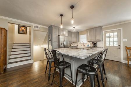 6501 Rustic Lane