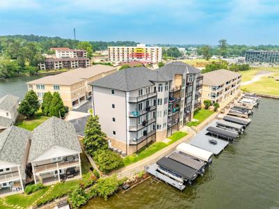 161 VILLA POINTE A-4