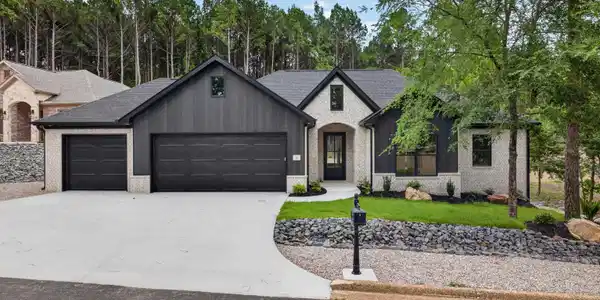 20 Realeza Court