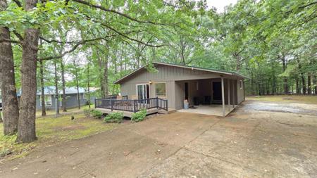 220 Lookout Dr
