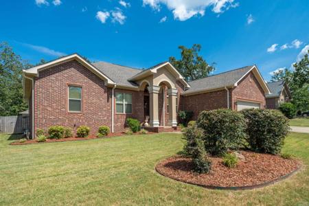 110 Big Oak Trail