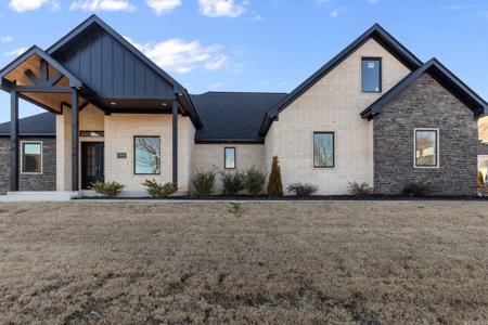 7445 Lake Pointe Drive