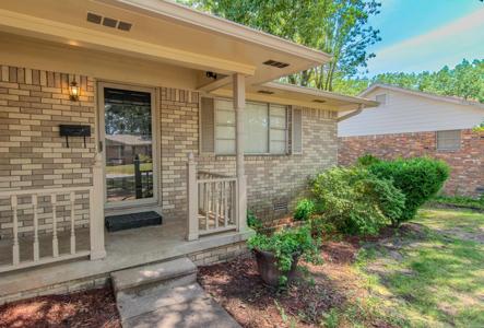 5820 Greenhurst Drive