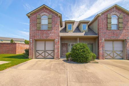 101 Tivoli Lane