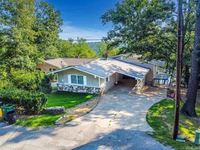 111 W Lakeshore Dr W