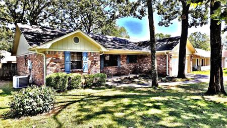 106 Tenkiller Dr