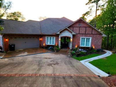 32 LA PALABRA Way