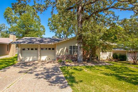 1617 Saratoga Drive