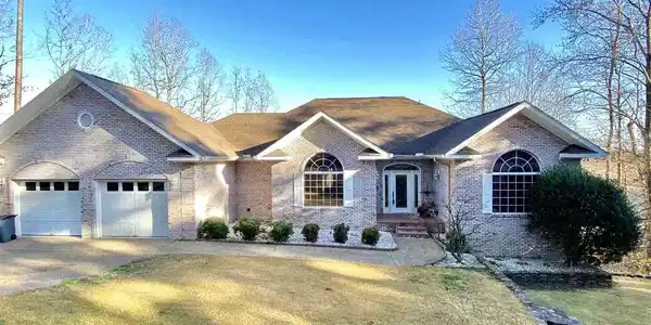 23 Guindola Way