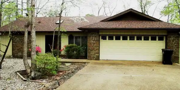 76 Hartura Way