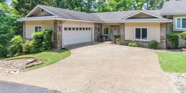18 Magellan Lane