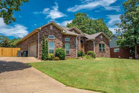 303 CLIFFWOOD Loop