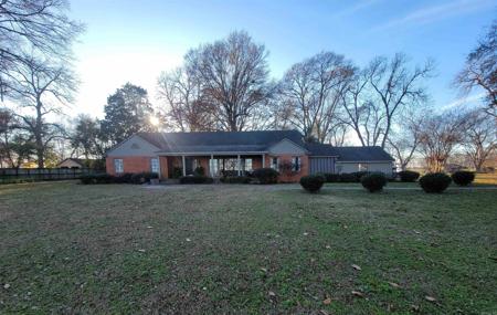 2524 Lakeshore